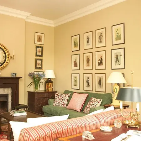 Churchtown Chateau Sleeps 12 With Wifi Churchtown (Kerry)